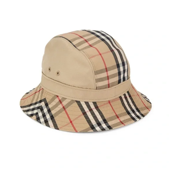 Burberry Tan Bucket Hat with Gold Accent Large. Reversible Gabardine Bucket Hat in Flax beige/sand beige  main image 4